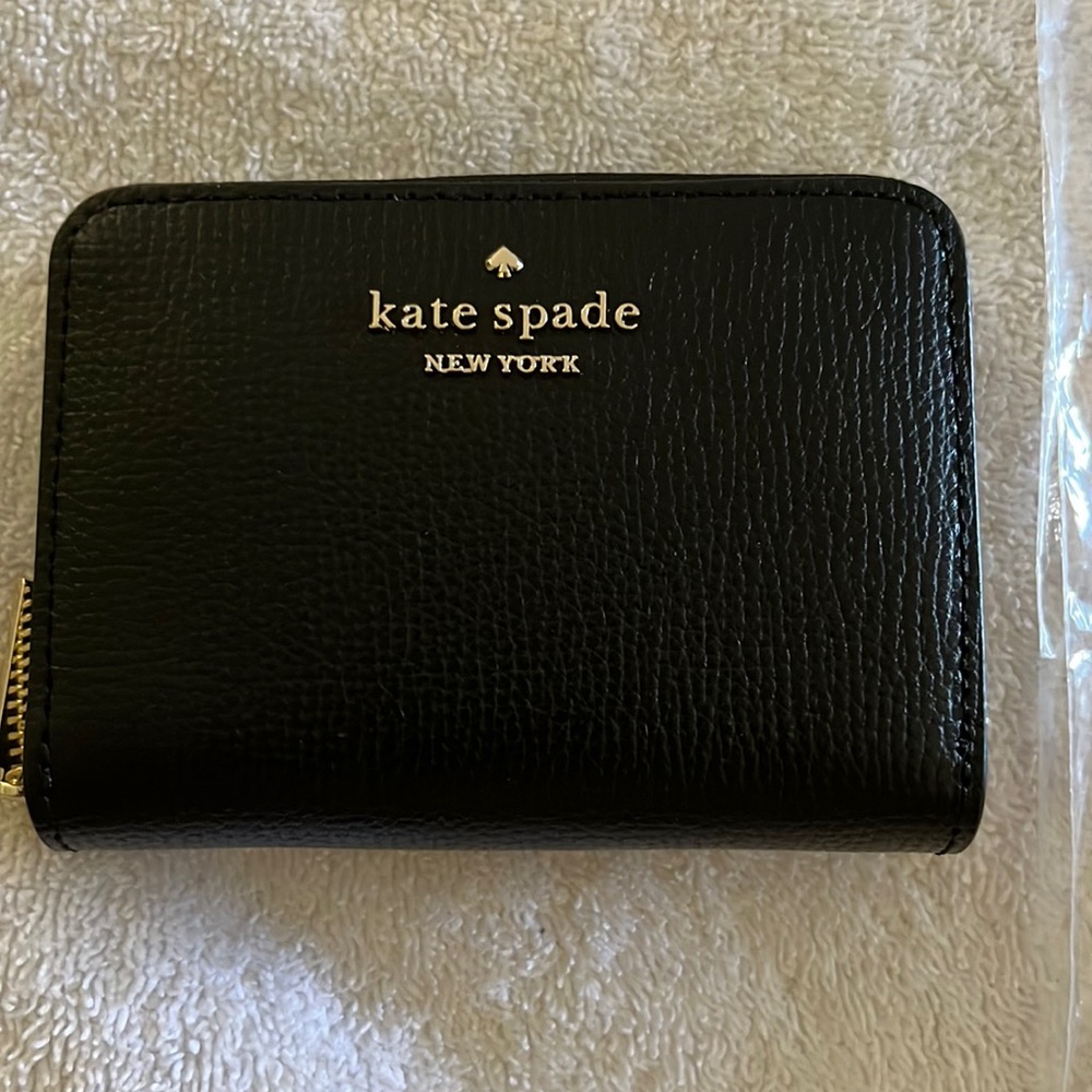 ♦️Kate Spade Darcy Small Zip Leather Credit Card Wallet Black
